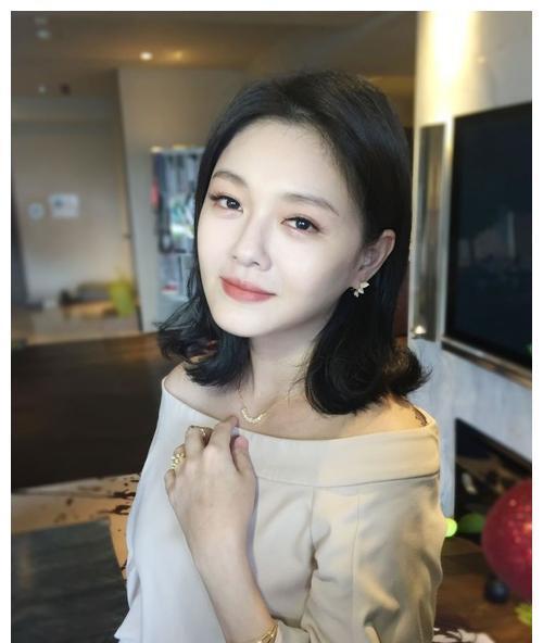 娱乐圈吃瓜小妹妹小说在线阅读,吃瓜小妹妹的甜蜜复仇之旅